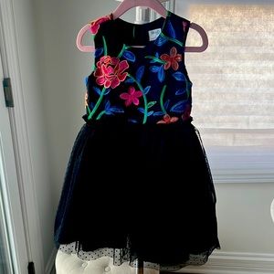 4t Beautiful little girl dress